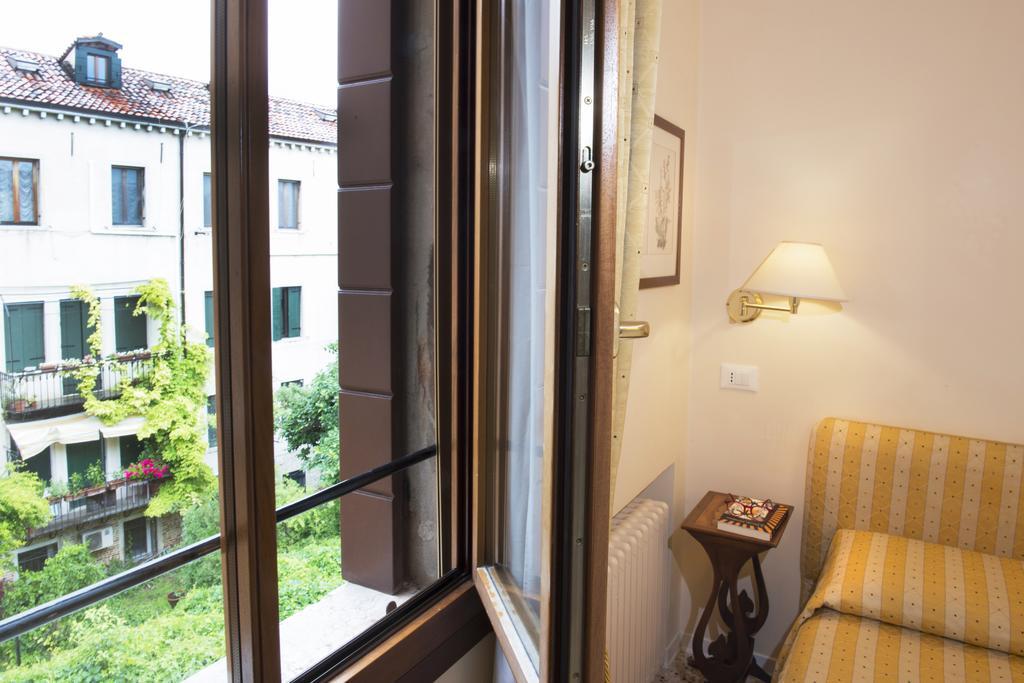 Hotel Agli Alboretti Wenecja Zewnętrze zdjęcie