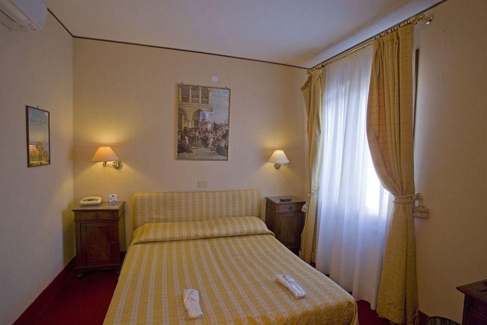 Hotel Agli Alboretti Wenecja Zewnętrze zdjęcie